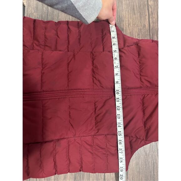 Land's End Maroon Puffer Full Zip Mock Neck Winter Puffer Holiday Vest size s - Picture 11 of 11
